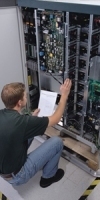 APC 1YR NBD ON-SITE SVC FACTORY WARRANTY UPG — APC